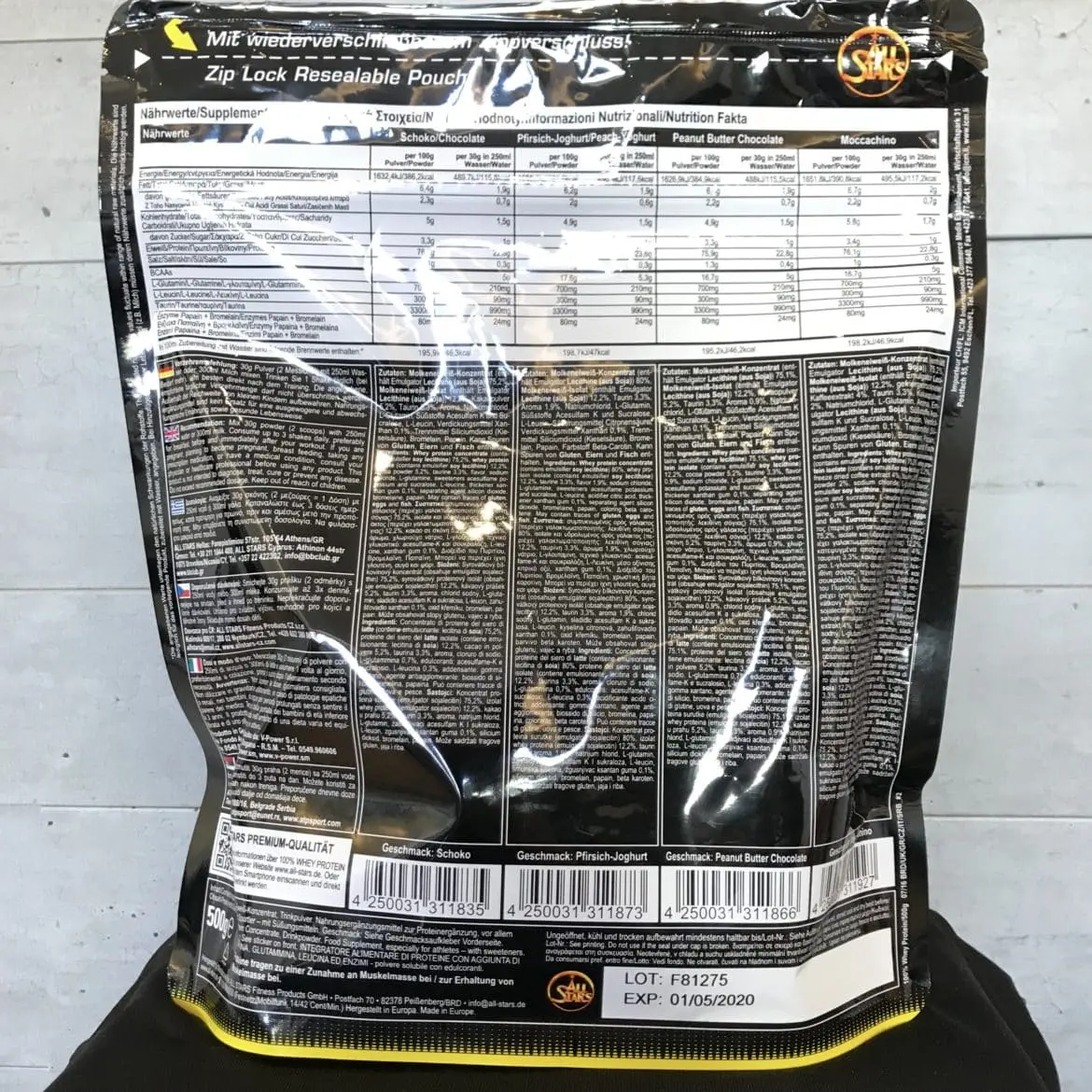 Rückseite des ursprünglichen All Stars Whey Testbeutels mit Nährwerten und Zutaten