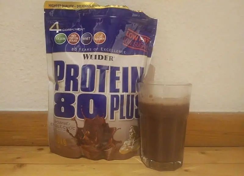 Weider Protein 80 Plus Brownie Double Choc mit angerührtem Shake